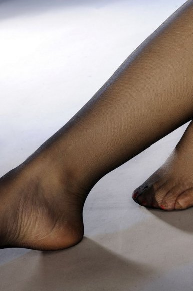 ‘半岛(中国)’自信果敢赢掌声 网友力撑林志玲被禁内衣广告(图1) 半岛(中国)